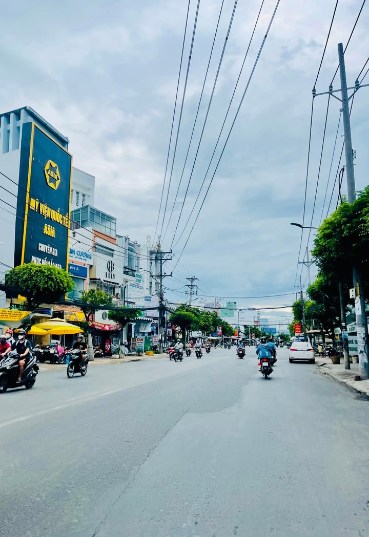 Nhà cho thuê mặt tiền Hà Hoàng Hổ, Long Xuyên 160m² - Phù hợp kinh doanh đa ngành