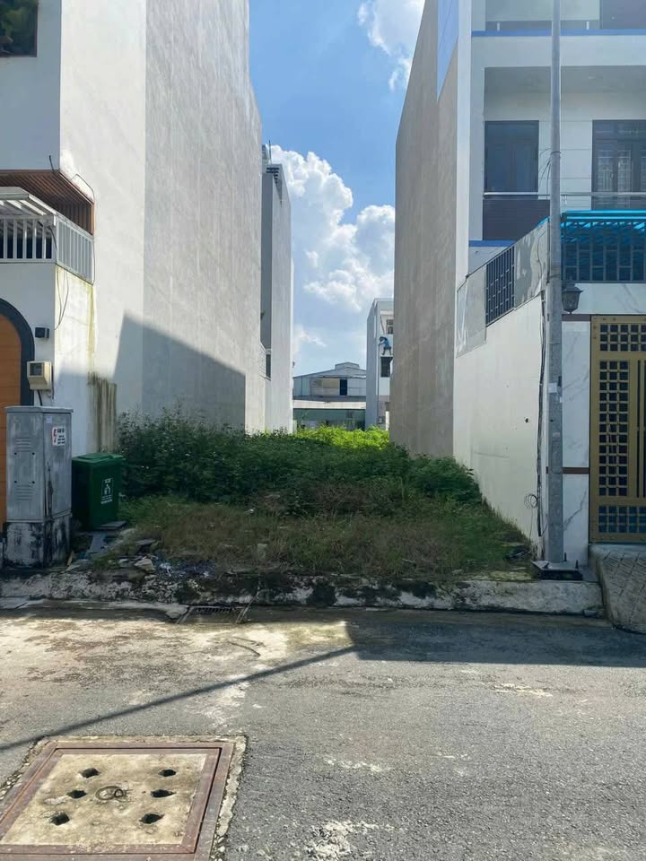 Đất nền đẹp Vĩnh Lộc 98m² giá 4.3 tỷ - Gần Ủy ban và khu dân cư sầm uất!