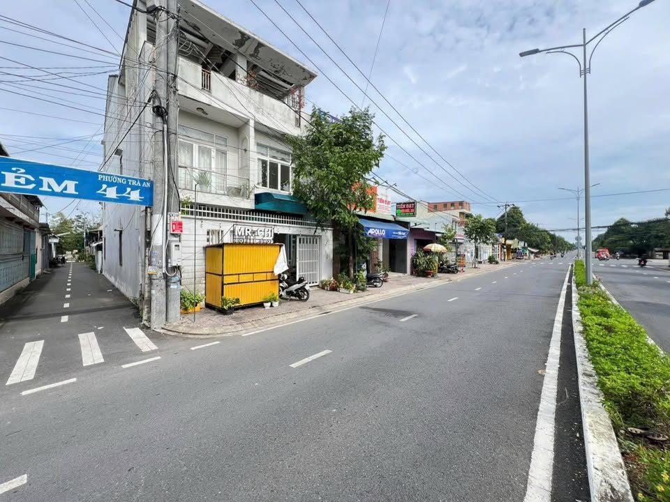 Nhà trệt 2 lầu góc 2 mặt tiền đường Huỳnh Phan Hộ 168m² giá 6.5 tỷ - Đầu tư sinh lời ngay!