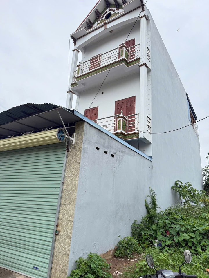 Nhà 3 tầng chính chủ tại Quang Minh, Mê Linh 100m² giá 3 tỷ - Sẵn sàng vào ở!