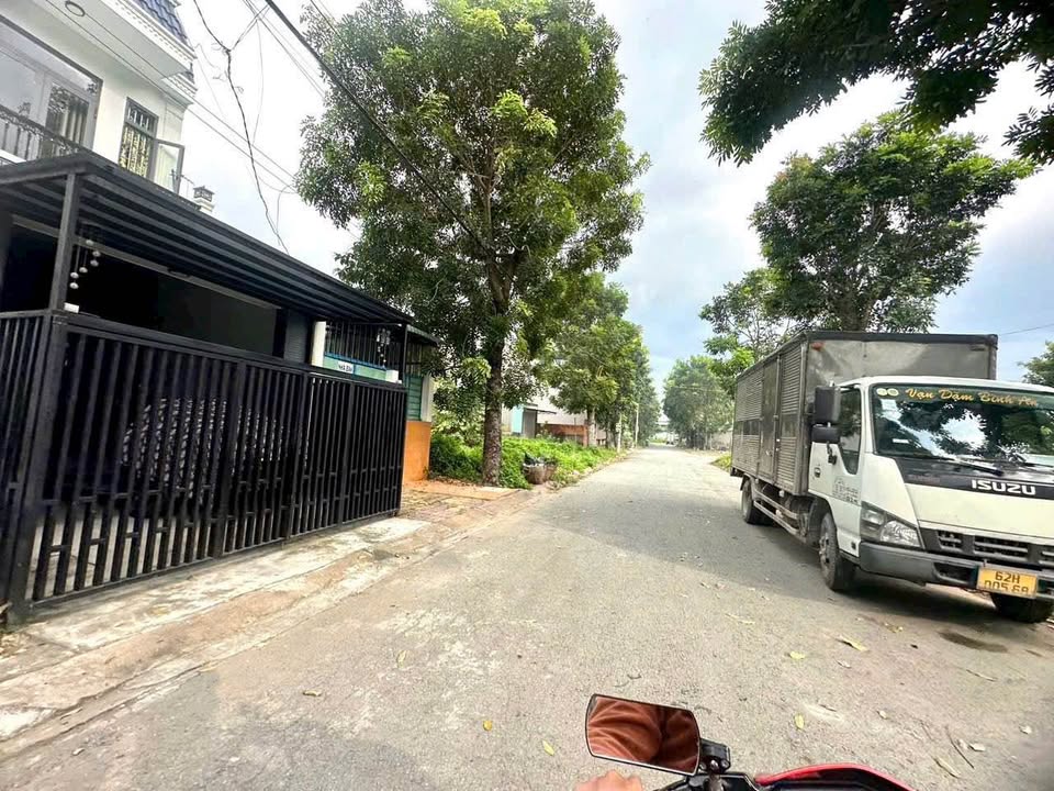 Đất nền KDC Hoàng Long Bến Lức 88m² giá 1.65 tỷ - Cơ hội đầu tư hấp dẫn!