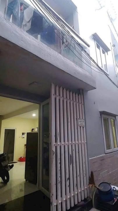 Nhà riêng Dĩ An 35m² giá 2.08 tỷ - Sổ đỏ chính chủ, bán gấp!