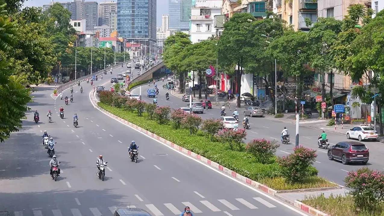 Toà Nhà Phố Nguyễn Chí Thanh, Ba Đình 535m² giá 400 tỷ - Đầu tư sinh lời ngay!