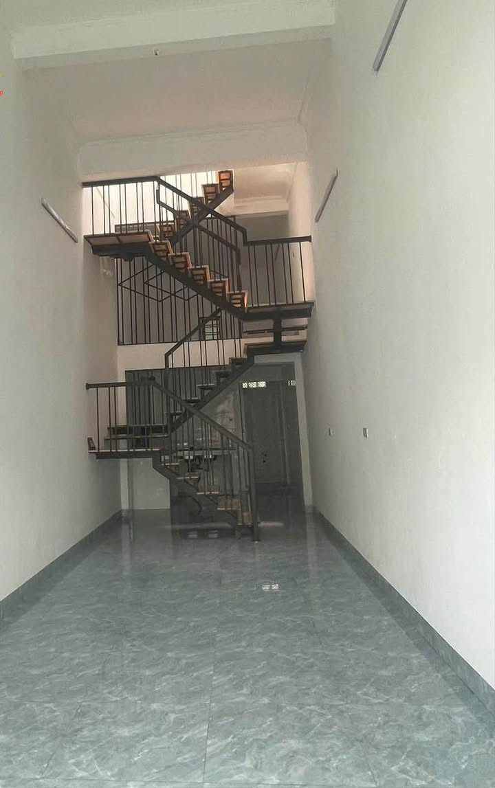 Nhà phố Ninh Bình 37m² mặt đường Nguyễn Công Trứ - Kinh doanh đỉnh cao!