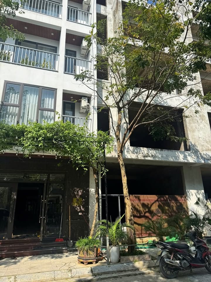Townhouse FLC Sầm Sơn 108m² giá 4 tỷ - Vị trí đắc địa, đầu tư sinh lời!