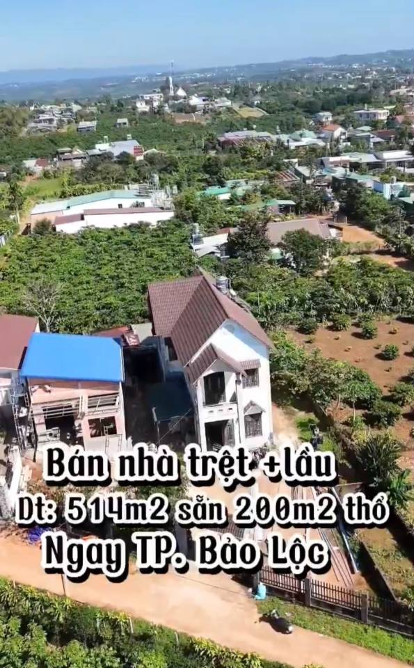 Nhà 1 Trệt 1 Lầu Bảo Lộc 514m² giá 2.8 tỷ - Hẻm ô tô, view thoáng