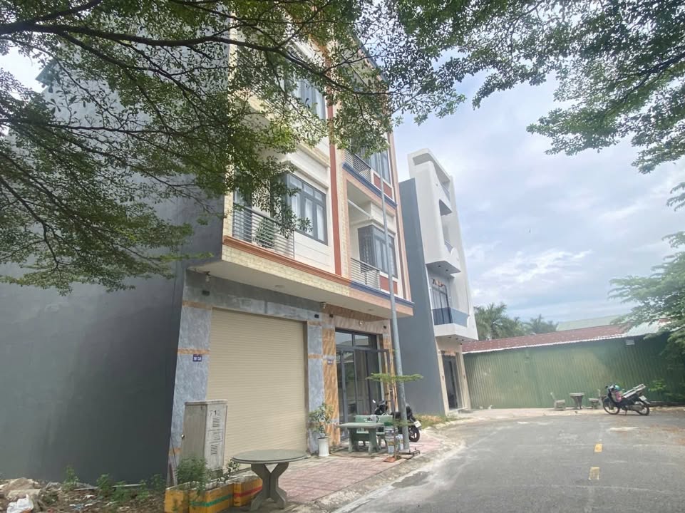 Nhà 3 tầng phường Bình Chuẩn, Thuận An 61m² giá 4.2 tỷ - Sổ hồng chính chủ!