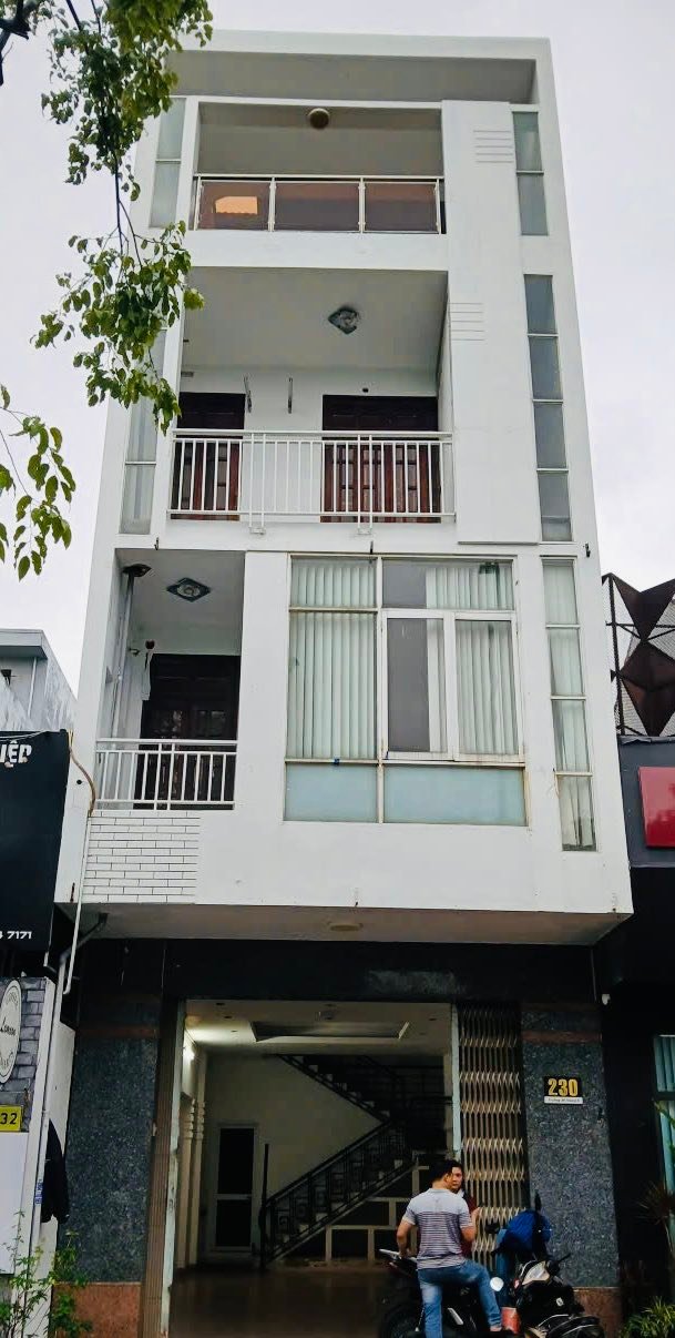 Nhà cho thuê 230 Đường 30/4 Đà Nẵng 140m² - Hướng Nam, Giá Thỏa Thuận!
