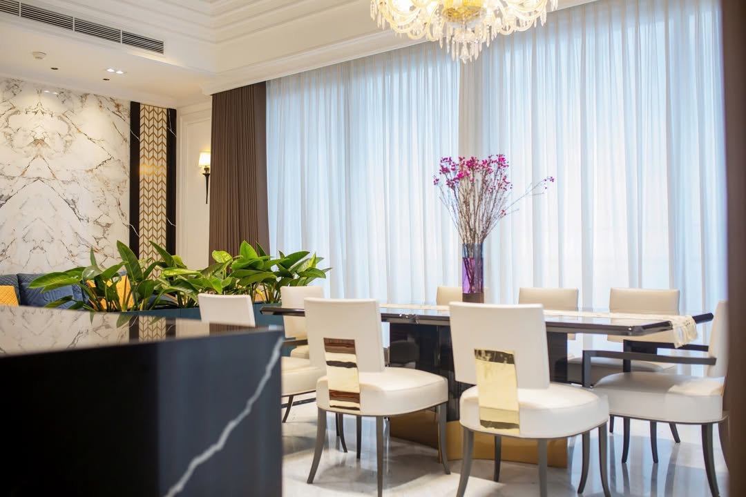 Penthouse SKY89 Quận 7 260m² giá 62.4 triệu - Full nội thất, chỉ cần vào ở!