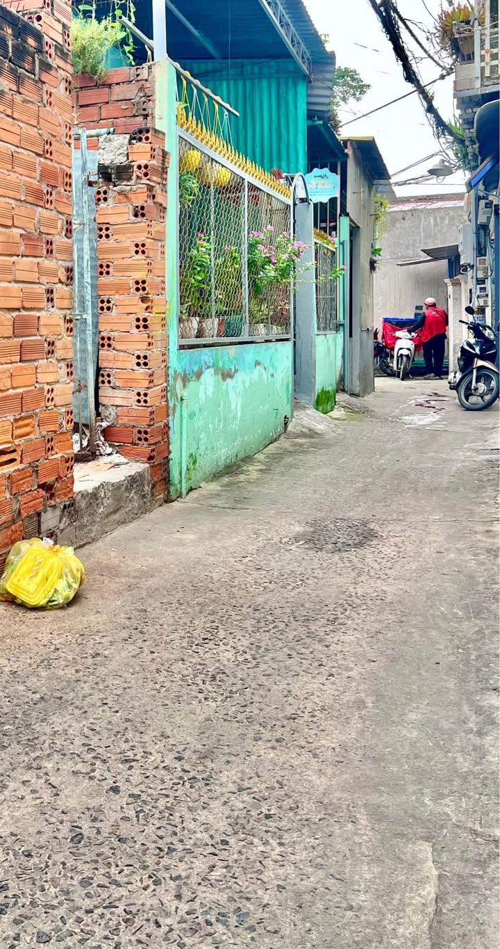 Đất thổ cư 63m² tại Hưng Long - Giá chỉ 880 triệu - Cơ hội đầu tư tuyệt vời!