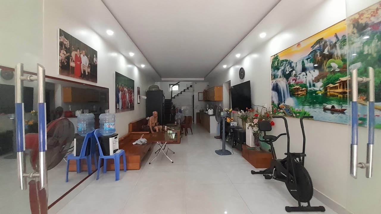 Nhà 4 tầng Đông Khê, Ngô Quyền 72m² giá 6 tỷ - Vị trí đắc địa cho kinh doanh