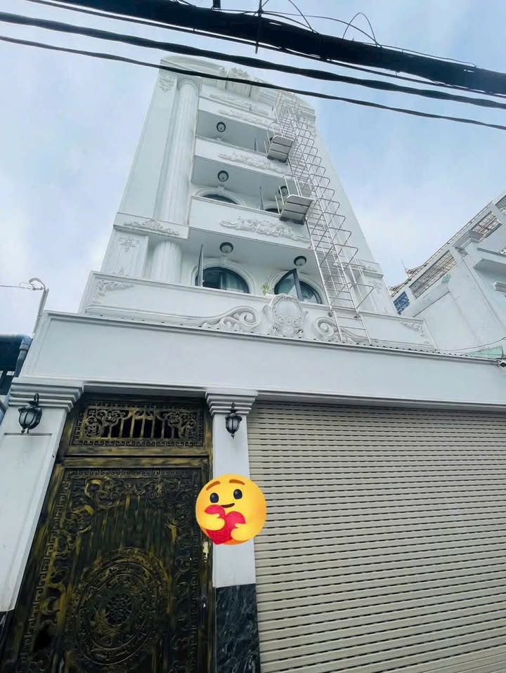 Tòa nhà CHDV Cao Cấp 6 tầng Gò Vấp 152m² giá 30 tỷ - Thu nhập ổn định 120 triệu/tháng!