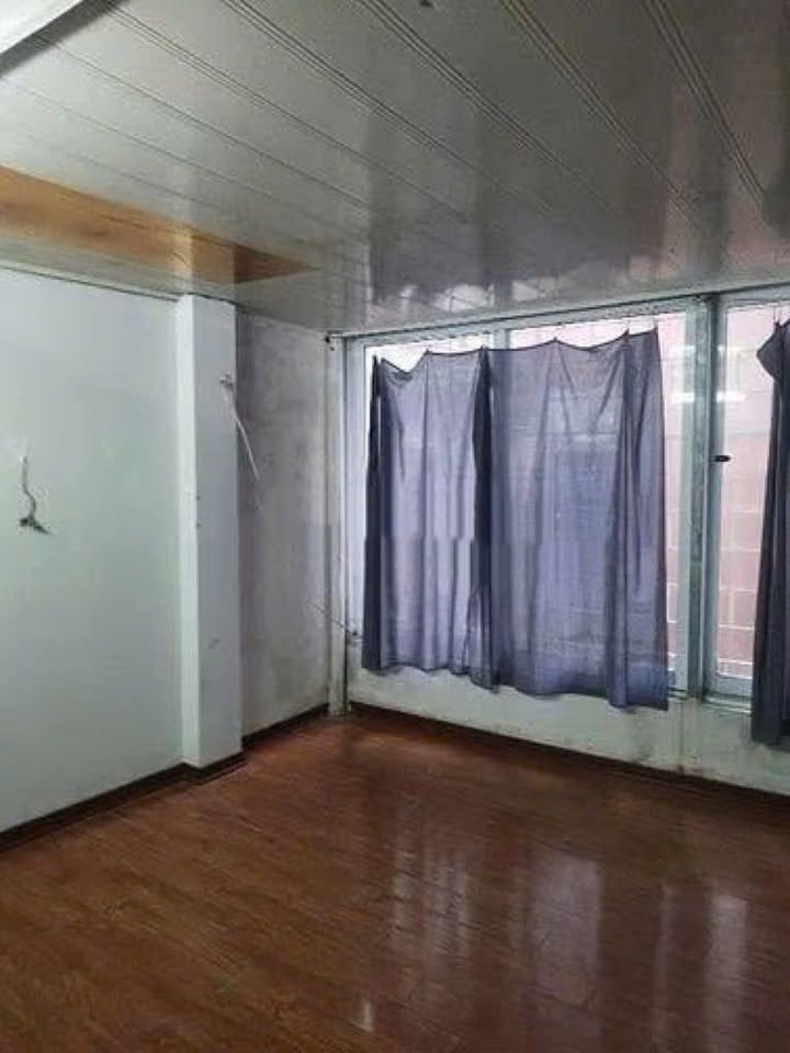 Cho thuê nhà mặt phố Tôn Đức Thắng, Đống Đa 20m² giá 10 triệu - Kinh doanh thuận lợi!