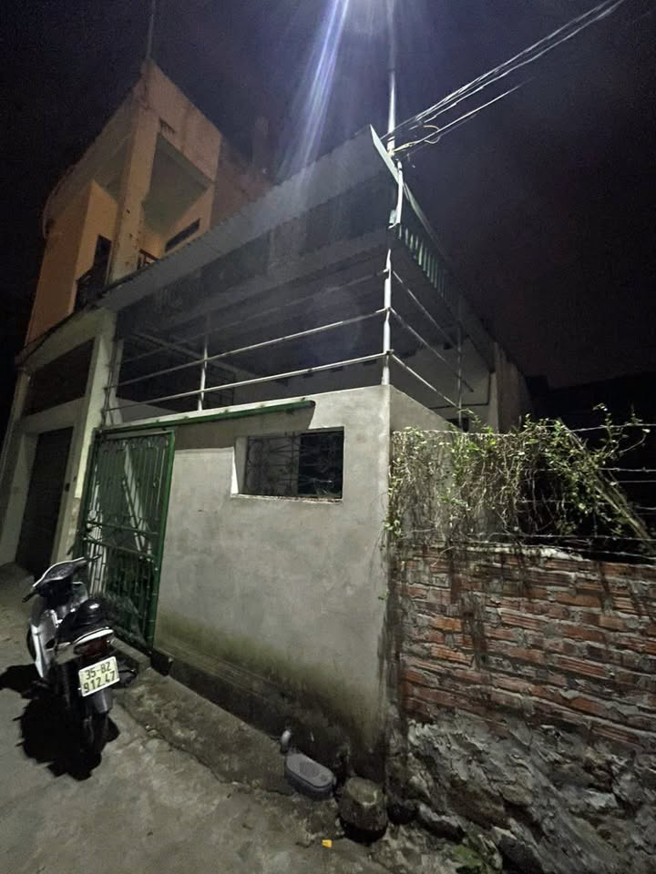 Nhà cấp 4 cho thuê tại phố Trung Thành, Ninh Khánh - Giá chỉ 3,2 triệu/tháng