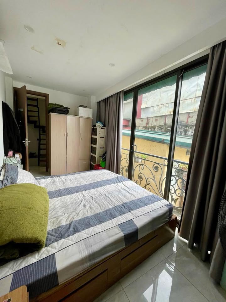 Nhà mặt phố Đại Cồ Việt 20m² giá 12.95 tỷ - Kinh doanh sầm uất, vị trí đắc địa!