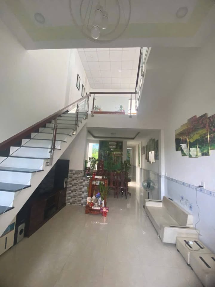 Nhà cho thuê hẻm đường Vũng Việt, Tân Đông Hiệp 75m² giá 6 triệu - Sẵn sàng vào ở ngay!