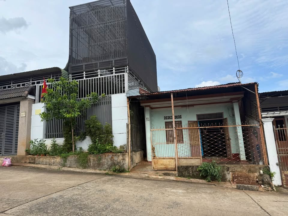 Đất mặt tiền Ama Khê Buôn Ma Thuột 108.24m² giá 4.65 tỷ - Sát chợ, dân cư đông đúc!