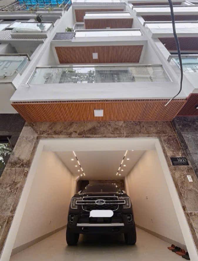 Nhà đẹp Ngọc Thụy 50m² giá 14 tỷ - Ô tô tránh, full nội thất