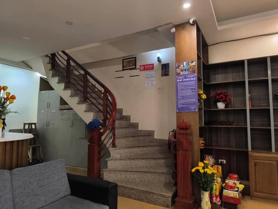 Nhà Làng Việt Kiều Châu Âu 75m² giá 21.5 tỷ - Gần trường Quốc tế và nhiều tiện ích