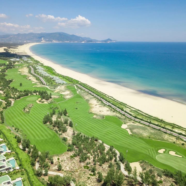 Khách sạn mặt tiền đường Hồ Xuân Hương Sầm Sơn 615m² giá 165 tỷ - Đầu tư sinh lời cao!