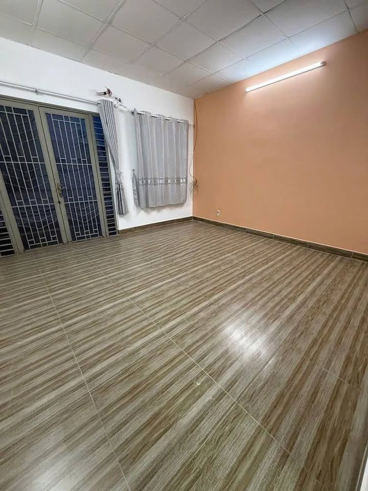 Nhà nguyên căn 2 tầng tại Nguyễn Kiệm, Phú Nhuận, 130m² - Không gian sống lý tưởng!