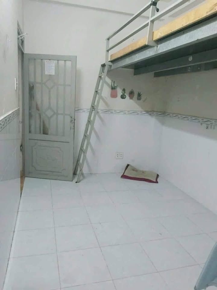 Phòng trọ cho thuê Hẻm xe hơi 1897 Huỳnh Tấn Phát, Nhà Bè - Giá chỉ 1.8 triệu!