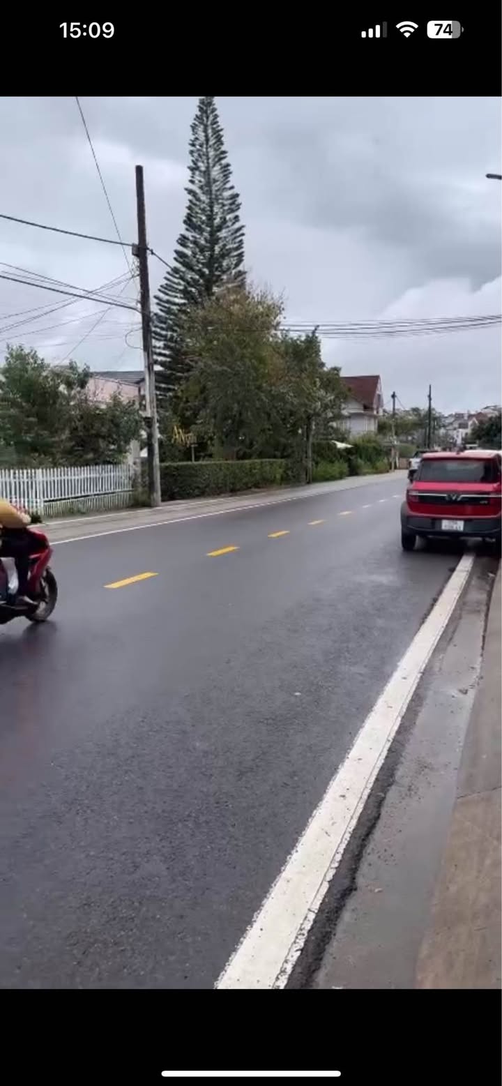 Nhà 3 tầng mặt tiền đường Hai Bà Trưng, Đà Lạt 120m² - Đầu tư lý tưởng!