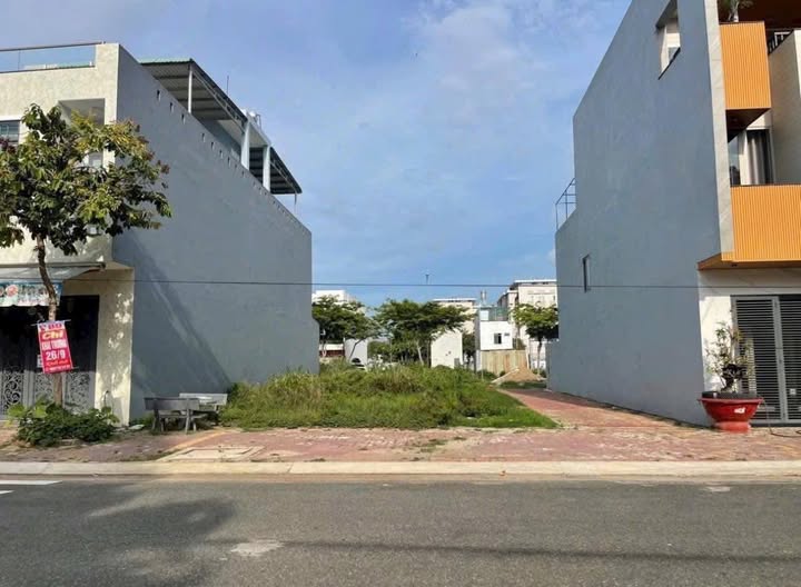 Đất liền kề góc mặt tiền đường Phan Bội Châu, 210m², chỉ 6 tỷ - Cơ hội đầu tư sinh lời!