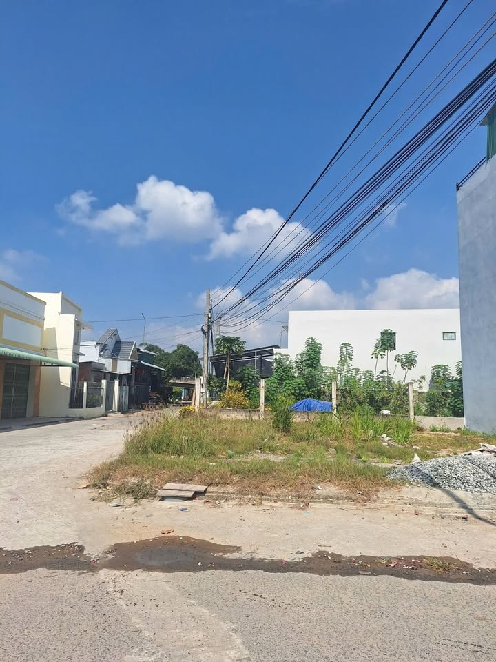 Đất nền góc 2 mặt tiền Thường Thạnh 102.8m² - Sổ đỏ chính chủ, cực kỳ tiềm năng!