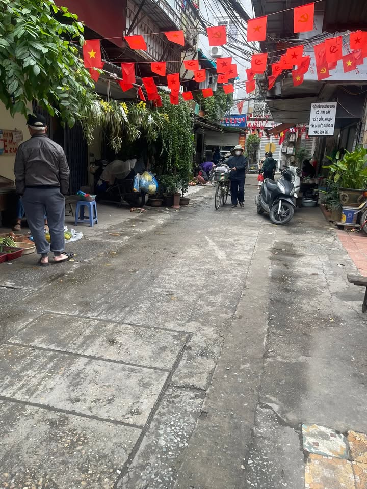 Căn hộ tập thể Trại Găng, Bạch Mai 60m² giá 4.3 tỷ - Chính chủ bán gấp!