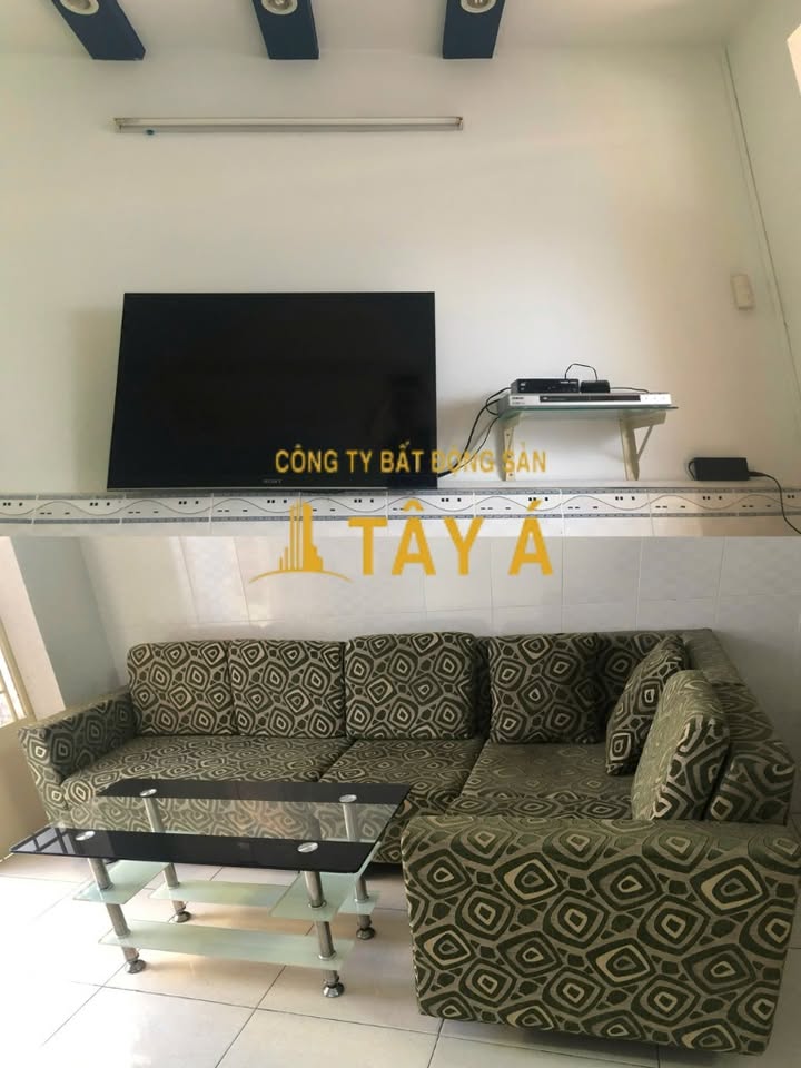 Nhà bán hẻm 2.8m đường Âu Cơ, Tân Bình 25.8m² chỉ 4.2 tỷ - Sẵn sàng ở ngay!