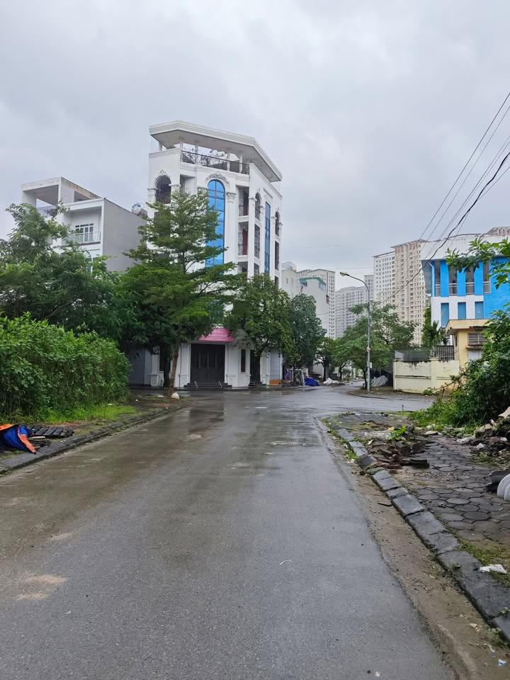 Nhà phố Yên Nghĩa 50m² giá 22 tỷ - Lô góc kinh doanh sầm uất!