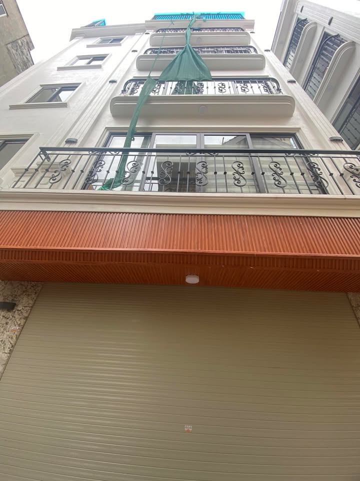 FrontHouse Định Công Hạ 30m² giá 9.3 tỷ - Ô tô sát cửa, kinh doanh cực tốt!