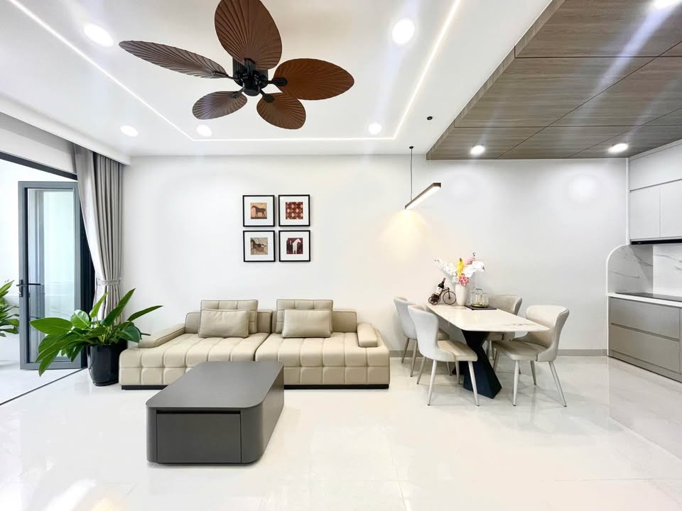 Căn hộ Mường Thanh Viễn Triều Nha Trang 2PN giá 20 triệu - Ngay mặt biển Hòn Chồng!