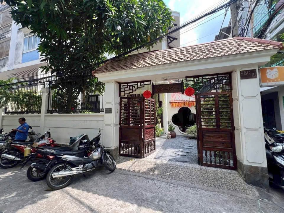 Biệt thự góc 2 mặt tiền Nguyễn Tri Phương quận 10 170m² giá 37 tỷ - Cơ hội đầu tư tuyệt vời!