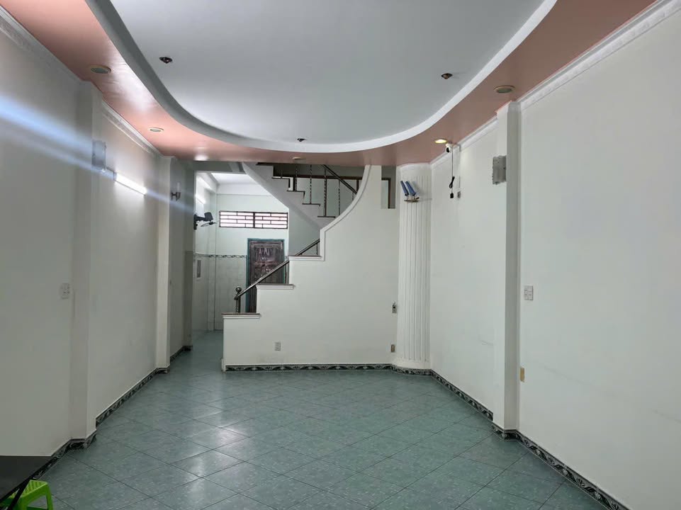 Cho thuê mặt bằng đường Phạm Tu 54m² giá 10 triệu - Khu phố Hàn sầm uất!