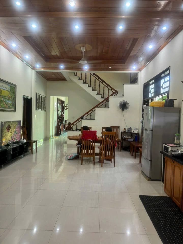 Nhà 588m² tại Nha Trang giá thỏa thuận - Đầy đủ nội thất đẹp!