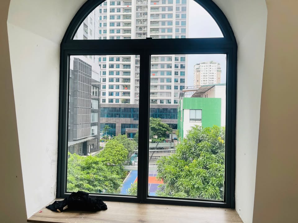 Văn phòng cho thuê quận Thanh Xuân 60m² giá 8.5 triệu - View ban công thoáng đãng!