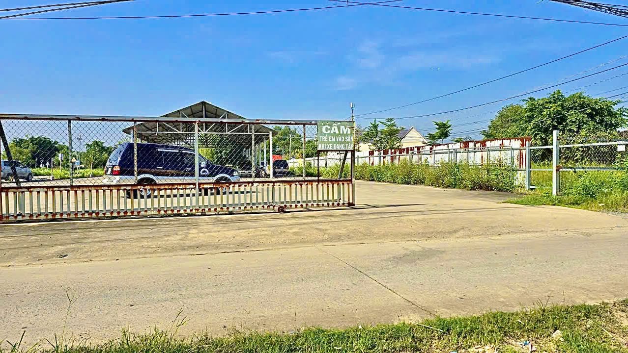 Đất chính chủ Bến Lức 110m² giá 2.2 tỷ - Pháp lý rõ ràng, sổ hồng riêng!