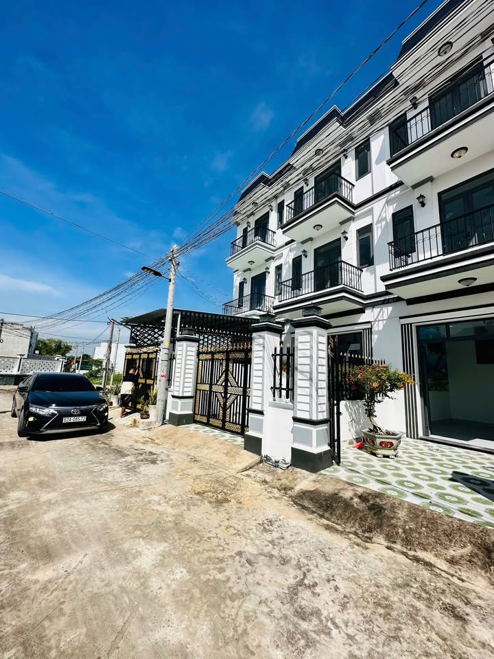 Townhouse đường TL835B, Cần Giuộc, Long An 76.5m² - Sổ hồng riêng, giá chỉ từ 2.15 tỷ
