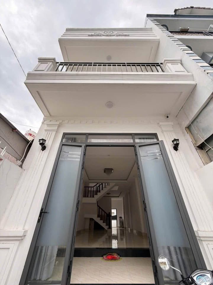 Nhà cho thuê mới tại đường Nguyễn Thị Tính, Bình Thủy, 78m² - Đầy đủ nội thất, giá 8 triệu/tháng!