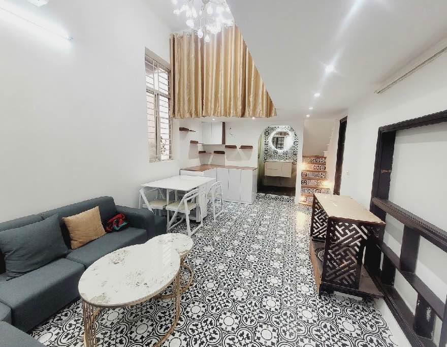 Nhà phố cổ Hàng Bông, Hoàn Kiếm 70m² giá chỉ 5 tỷ - Gần Hồ Gươm!