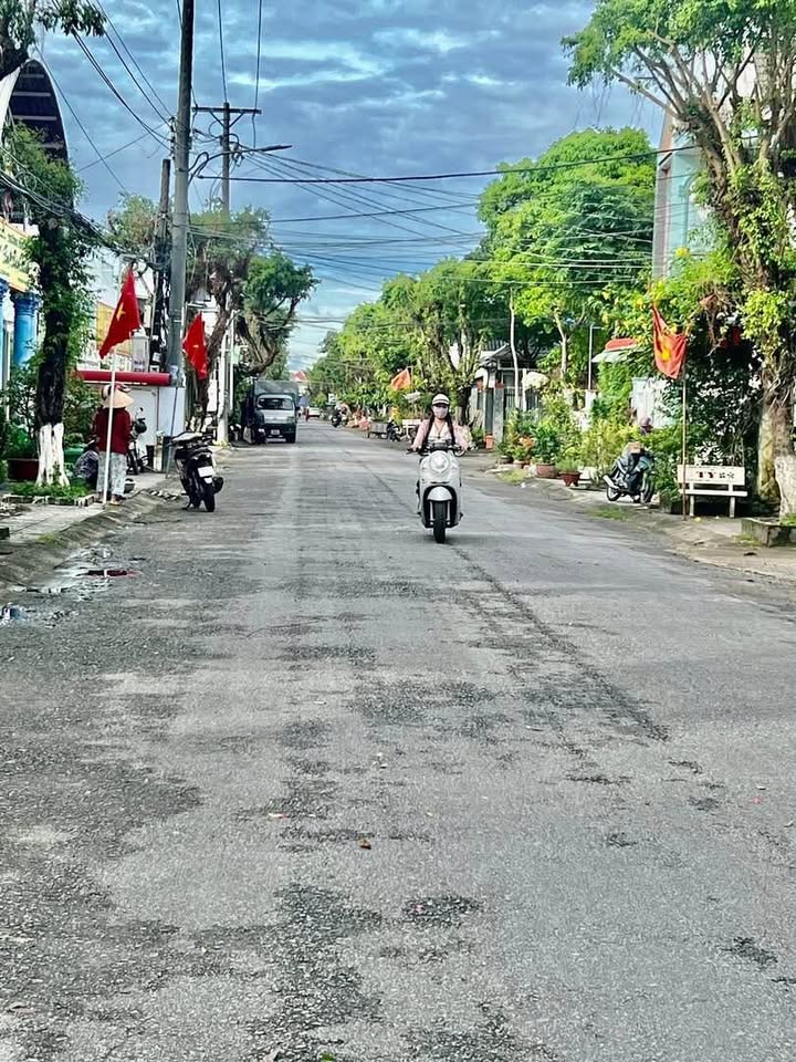 Đất mặt tiền Phùng Hưng, Rạch Giá 144m² giá 2 tỷ - Thương lượng chính chủ!