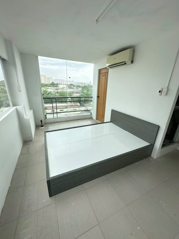 Căn hộ cho thuê đường Cao Lỗ, Quận 8 – Giá tốt, view kính thoáng đãng!