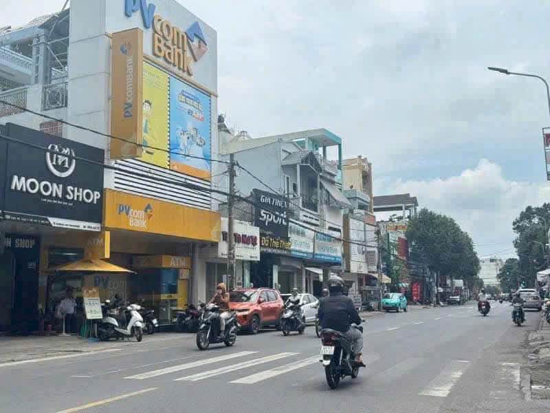 Nhà mặt tiền Phạm Văn Thuận 80m² giá 9 tỷ - Cơ hội đầu tư lý tưởng!