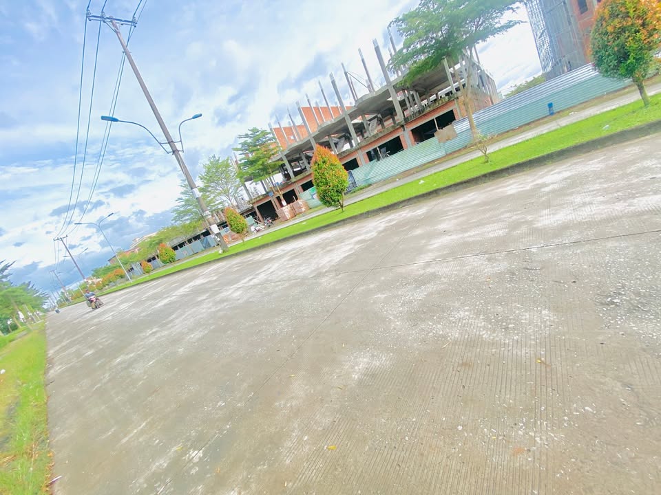 Đất nền đường N2, KĐT Hoàng Phát Bạc Liêu 100m² giá 1.2 tỷ - Vị trí đắc địa gần Shophouse