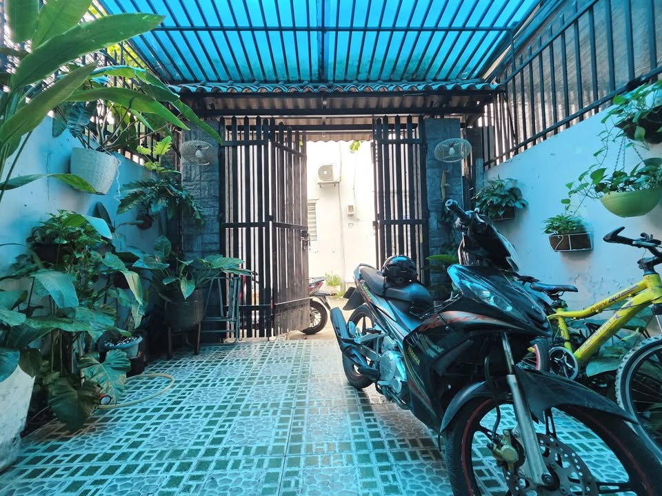 Nhà 3 tầng Hiệp Bình Chánh 66m² giá 6.9 tỷ - Hẻm ô tô vào tận nơi!