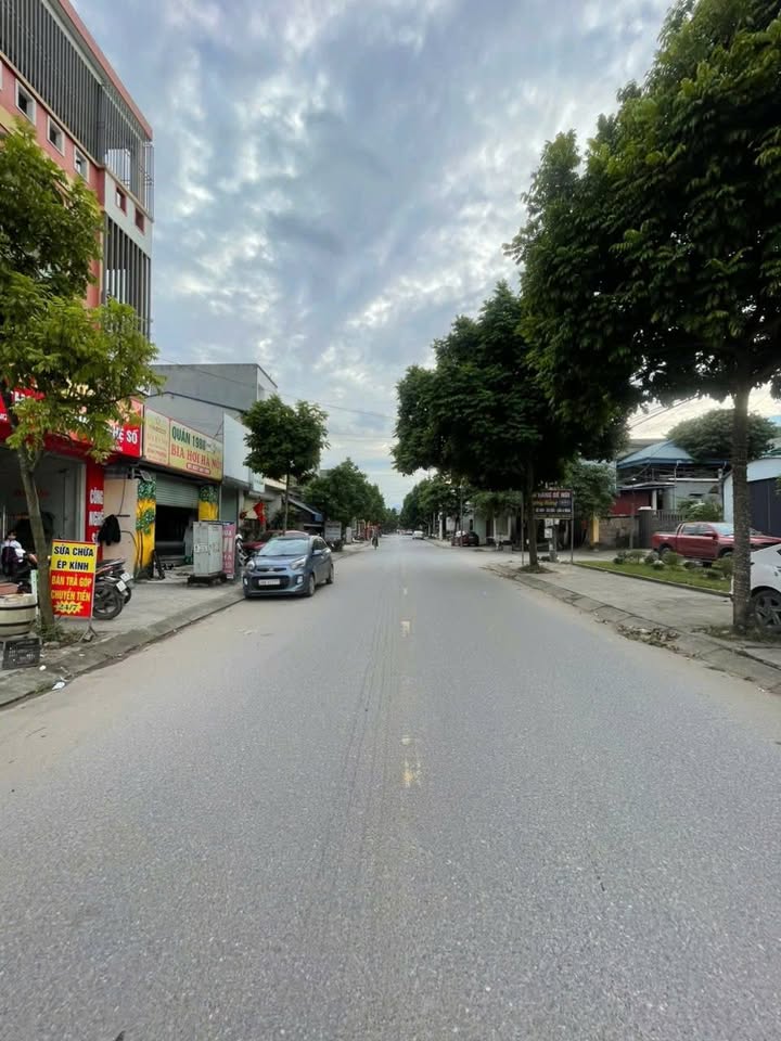 Đất nền mặt tiền đường Việt Bắc 100m² giá 5 tỷ - Cơ hội đầu tư cực tốt!