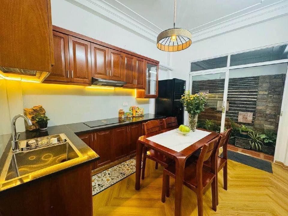 Bán gấp nhà Phúc Diễn Bắc Từ Liêm 45m² giá 5 tỷ - Sổ đỏ vuông vức, nội thất đầy đủ!