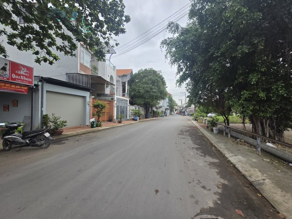 Dãy trọ 220m² phường Linh Xuân, giá 14 tỷ - Dòng tiền 25 triệu/tháng